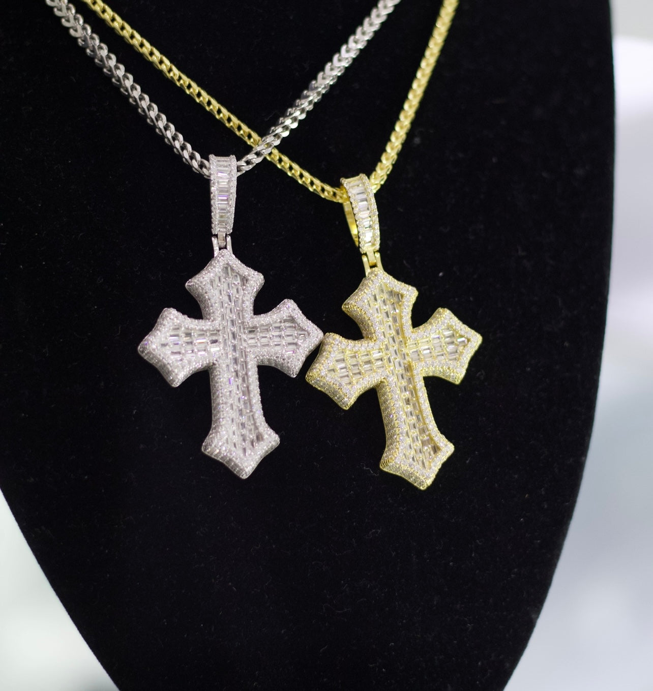Crucifijos + Franco