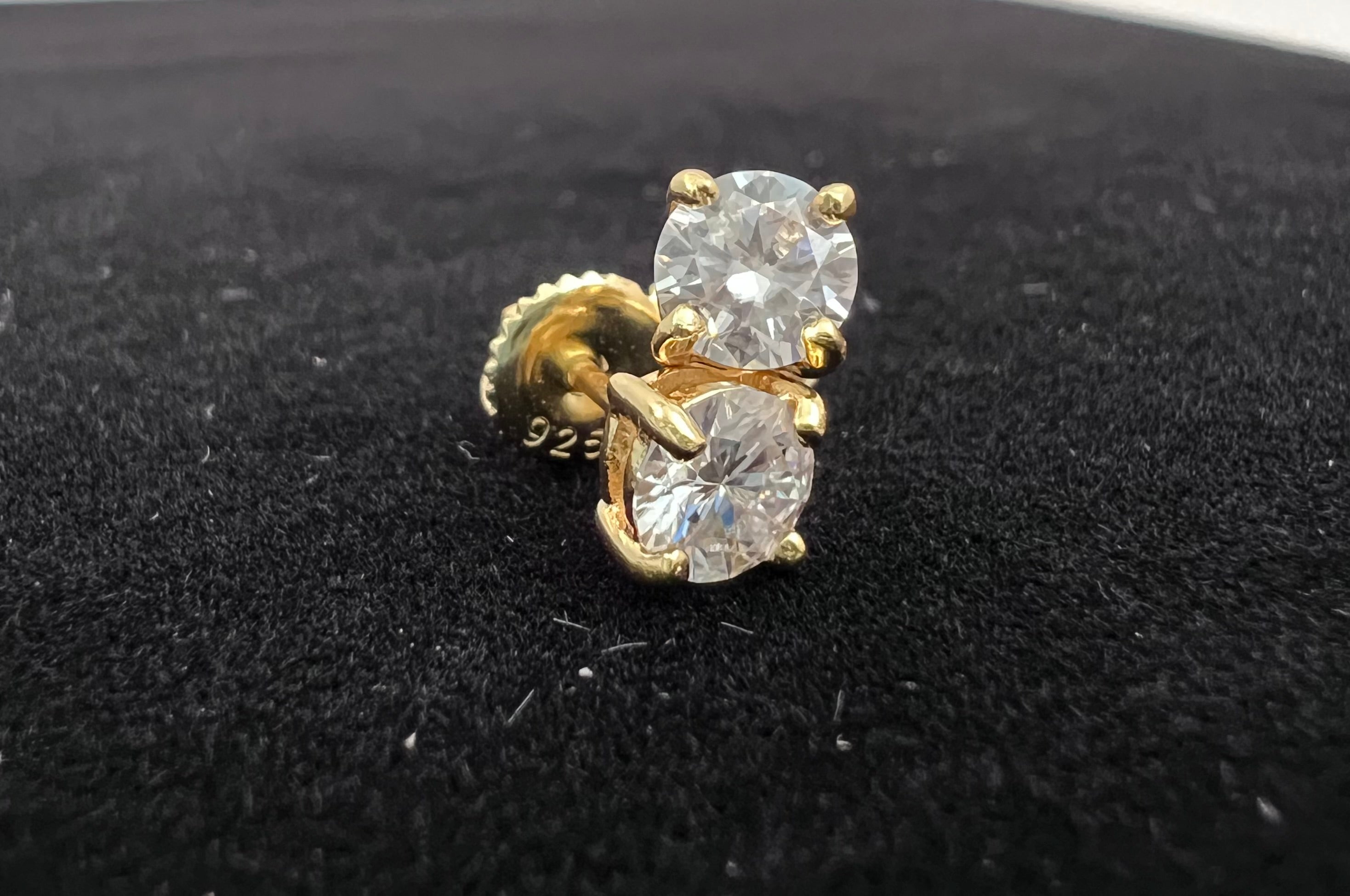 Pantalla Moissanite 5MM Dorada